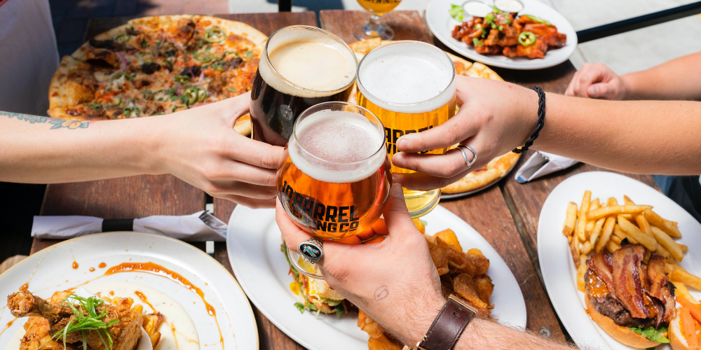 staying healthy while eating out